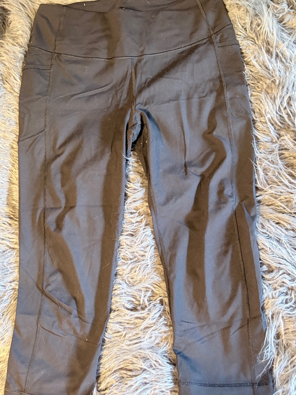 Victoria Sport Knockout Black High-Waist Crop Active Leggings